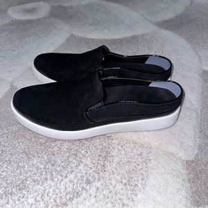 Vionic EFFORTLESS Nubuck Leather Slip On Mules Sneakers Shoes Size 8.5 BLACK